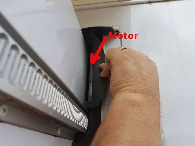 RV Hydraulic Slide Repair at a Miami-Dade location