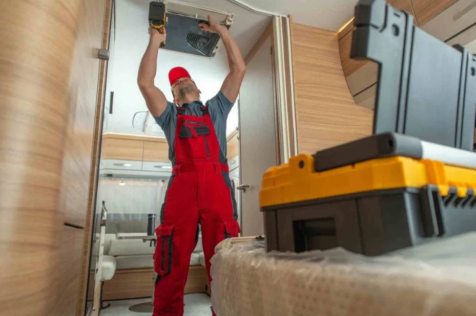 Marcus Reyes performing rooftop ac unit replacement in Miami-Dade County